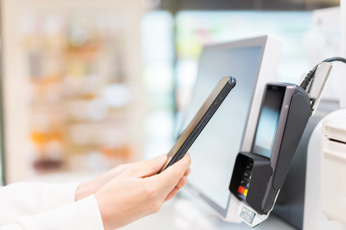 スマホだけで完結!作成からコンビニ印刷までの3ステップ