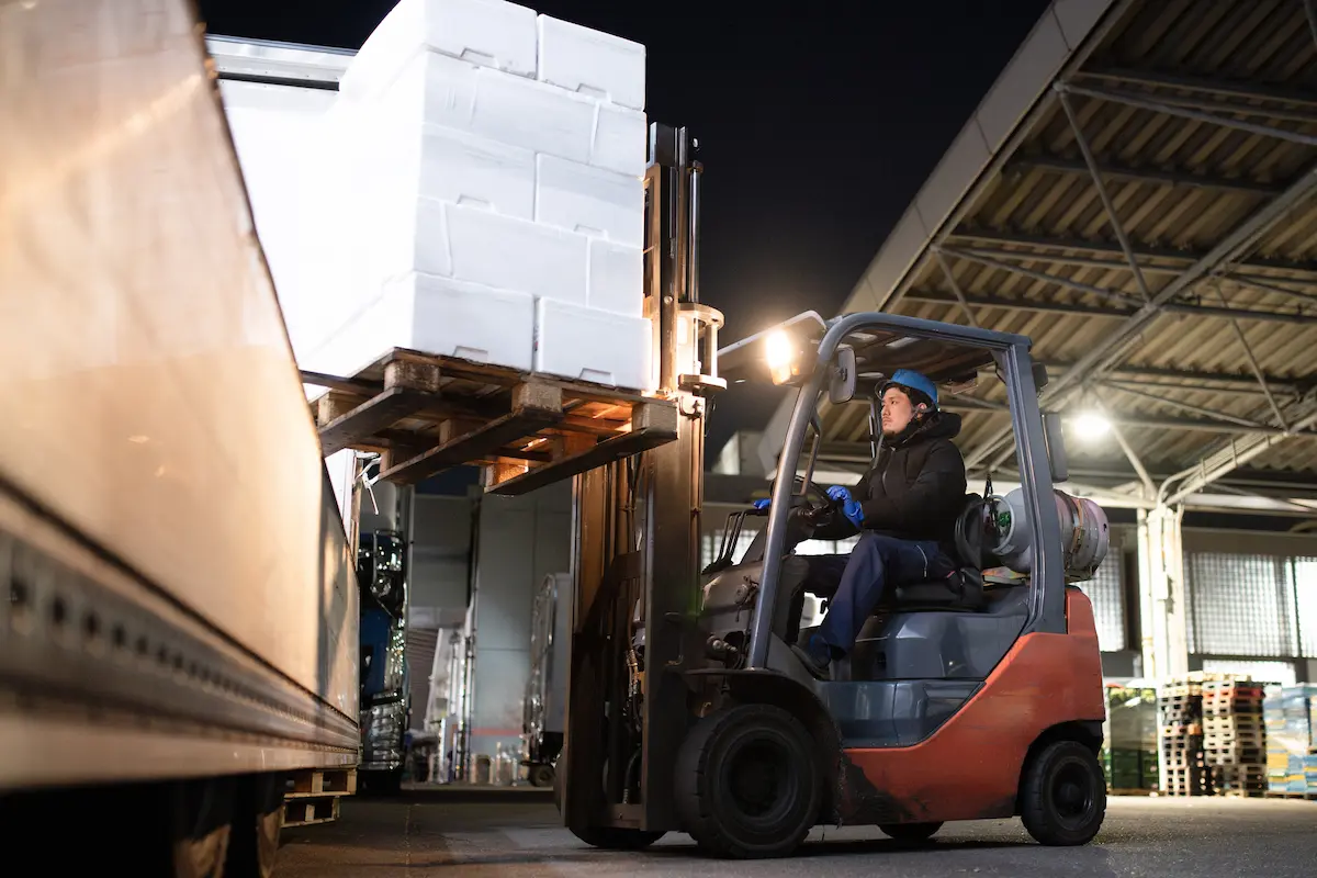 なぜ倉庫業が重要なのか