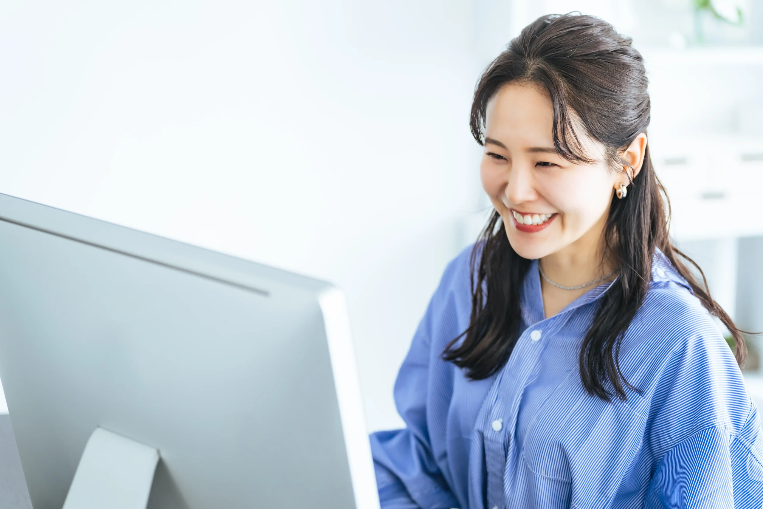 採用担当者女性